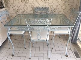 Vintage Salterini Dining set w/ cushions.