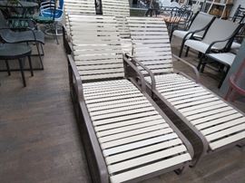 Brown Jordan Quantum Chaise Lounges 4