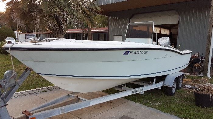22 ft Seabird Center Console with tandem axel trailer and brakes