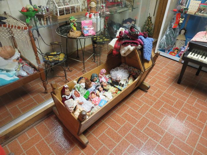Large Cradle with Baby Dolls 