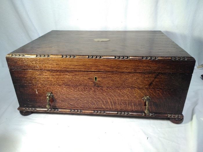 Vintage British Wooden Box with Silverware                  https://www.ctbids.com/#!/description/share/13689