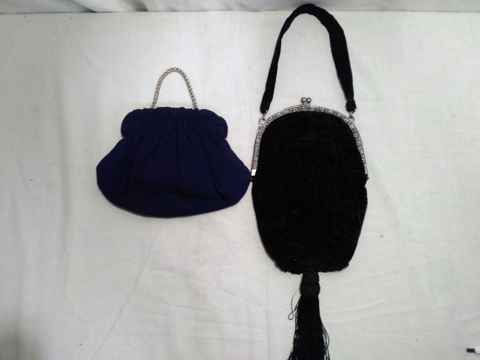 2 Vintage Purses - Navy & Black   https://ctbids.com/#!/description/share/20291