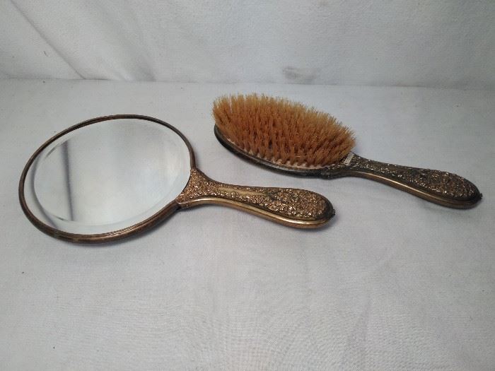 Vintage Matching Brush & Hand Mirror (2 Pieces)  https://ctbids.com/#!/description/share/20302