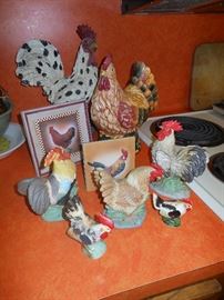 Rooster & hen decor