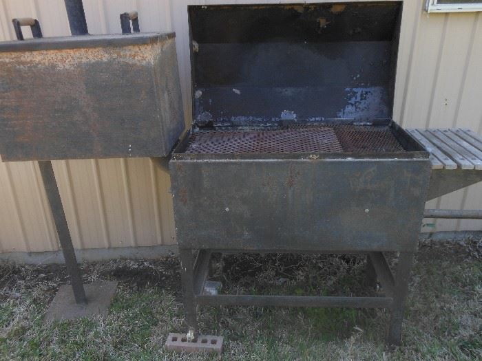 Heavy duty hand crafted bbq pit and smoker box