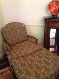 Upholstered arm chair with ottoman