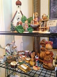 Hinged boxes and Hummels