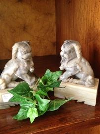 These small Foo dogs could be used as bookends.