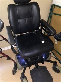 Like-new Winsunny motorized chair