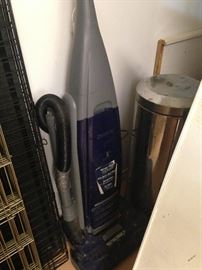 Hoover with allergen filtration