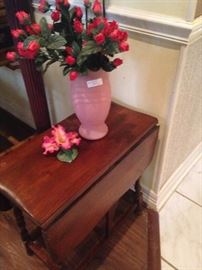 Small drop leaf table