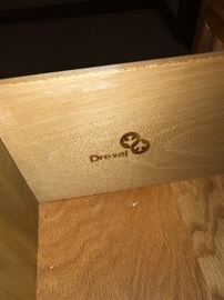 DREXEL 2 PIECE BEDROOM FURNITURE
TALL CHEST OF DRAWERS 21”W x 16”D x 54”H
3 DRAWER DRESSER 32”W x 19”D x 29”H