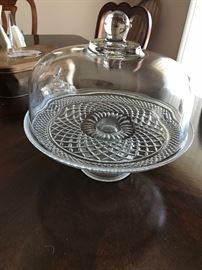 CAKE DISH WITH DOME