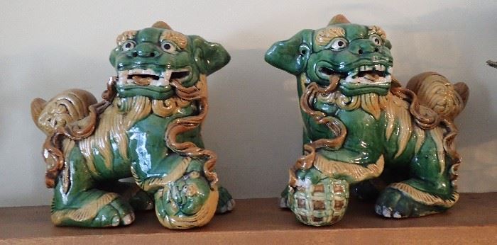 CHINESE DRAGONS POTTERY