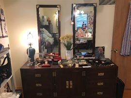 Vintage Dixie Act II Dresser With Two Wall Mirrors With Brass Hinges