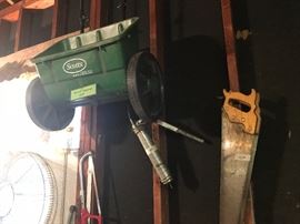 Scotts Yard Spreader