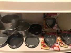Assorted Bakeware