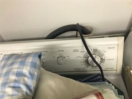 Frigidaire Gallery Washing Machine ~ Whirlpool Gas Dryer