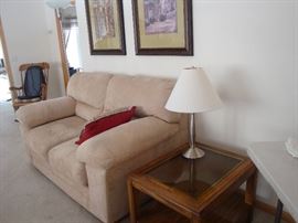 Ultrasuede Love seat, Basett End table