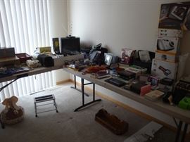 Electronicsand photo equiptment