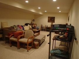 misc furiture, padded bench