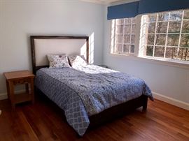 Ethan Allen Fairmont Queen Bed