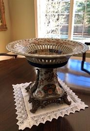 Stunning pierced porcelain bowl affixed to pedestal