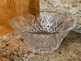 Lead crystal bowl