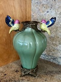 Extraordinary vase
