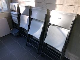 Lifetime folding seating