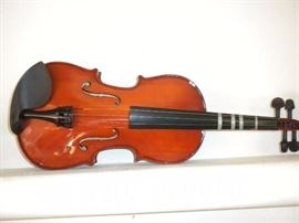 VIOLIN