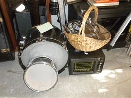 DRUM SET