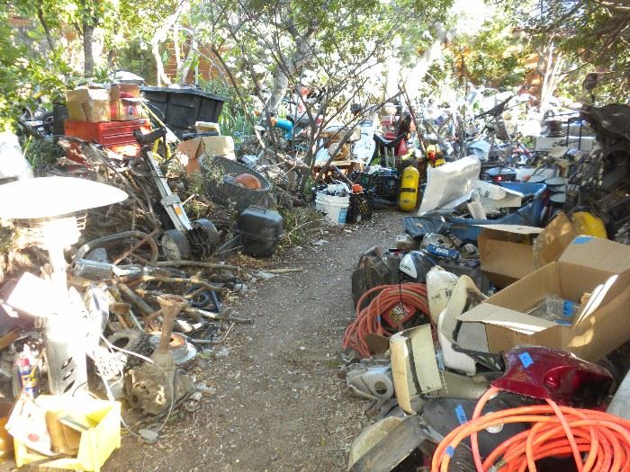 LOTS OF CAR PARTS AND MOTORCYCLE PARTS