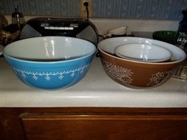 Vintage Pyrex 