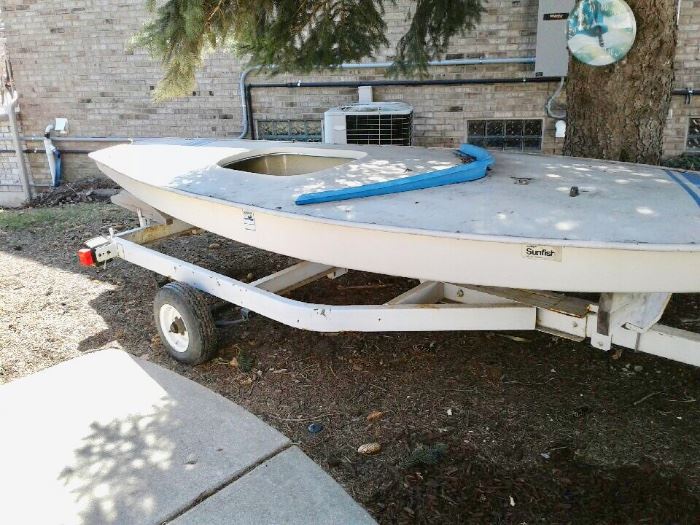 Sunfish 2 person sailboat with trailer 