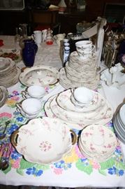 Another pretty set of china