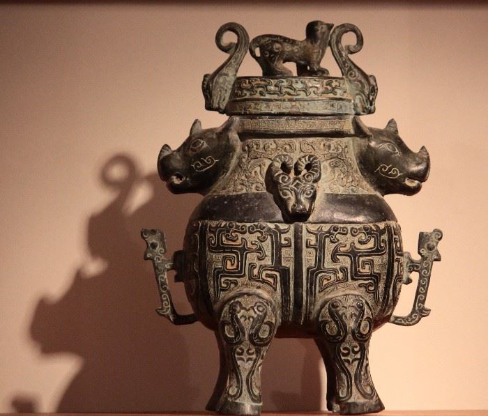 Chinese bronze, with Rhino on sides - 