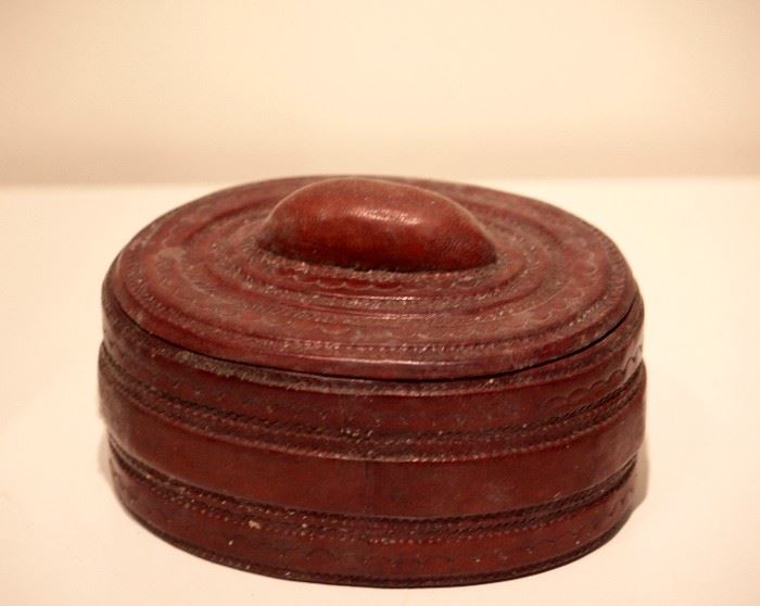 Mauritanian tooled leather box, 