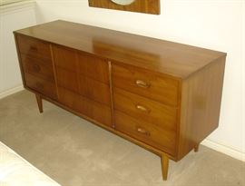 Mid Century Modern dresser - Dixie Furniture Co.