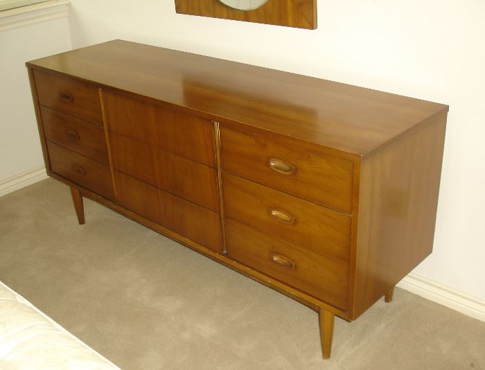 50 Off Double Oak Estate Sale Mcm Furniture Starts On 4 13 2018