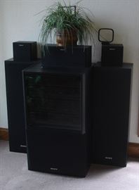 Sony stereo system with speakers