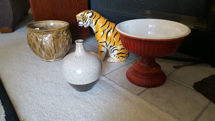 Large McCoy pottery planter, pottery vase, Haeger planter and tiger made in Italy.