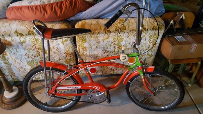 Vintage bike in original condition except rear tire and one brake line.  Very good condition.