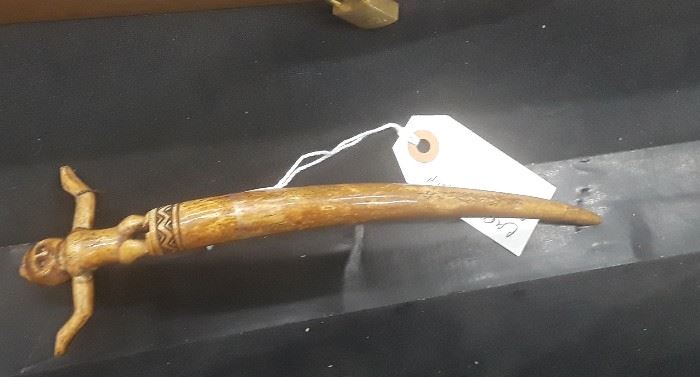 Carved horn or bone 