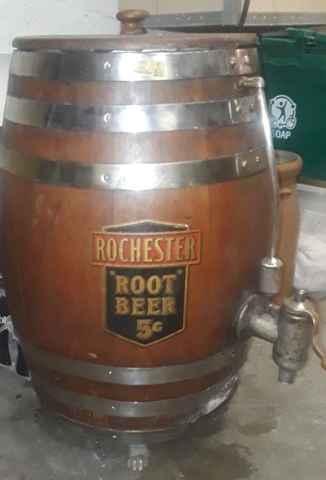 Early 1900's ROCHESTER ROOT BEER BARREL