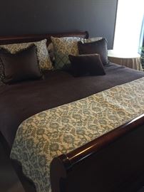 Sleigh bed - King size - bedding and mattress not for sale