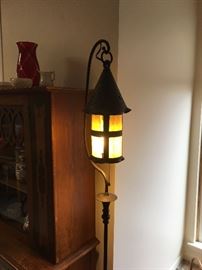 Floor lamp