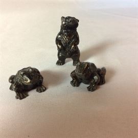 2 frogs and bear (2" H).