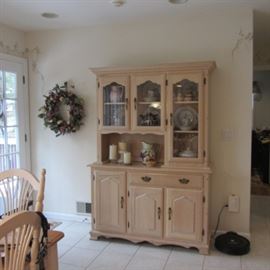 MATCHING COUNTRY HUTCH