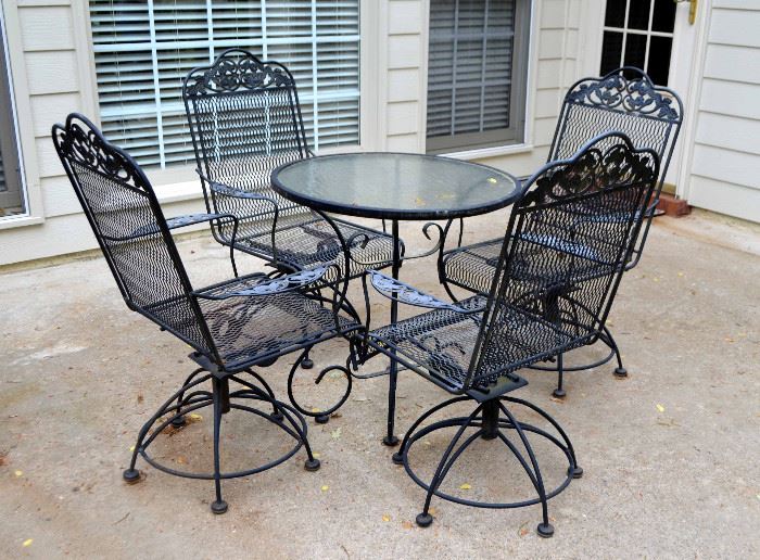 wrought iron table & 4 chairs